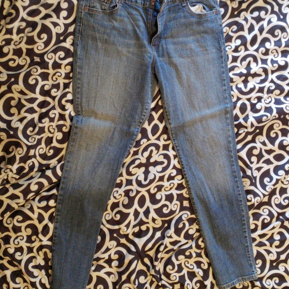 Dark blue levi's